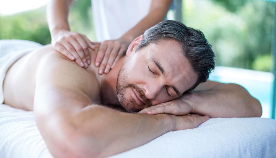 Spabehandling – massage hos Lübker Spa & Wellness
